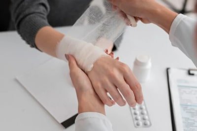 Goodwill Nursing Care, Personalized Senior Care Services, Nursing Care Services, NDIS Day Programs, NDIS day support, Transport services for seniors, Assist-Travel or Transport services